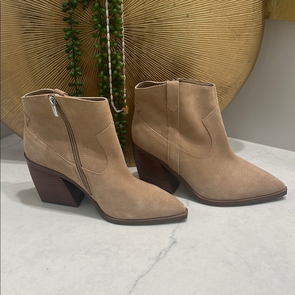 Tan Ankle Boots Vince camuto